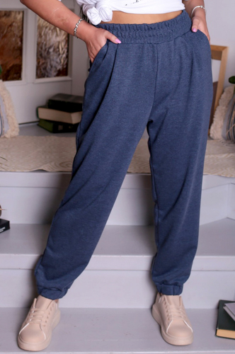 ElenaTex / Брюки женские с двумя потайными карманами по бокам, пояс и манжеты брюк на широкой резинке