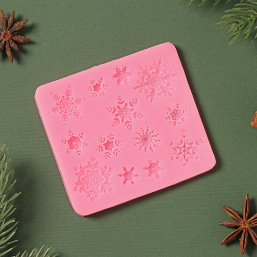 Молд «Снежинки», 8,6×8,6 см, цвет розовый
