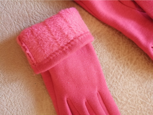 трикотажные женские перчатки