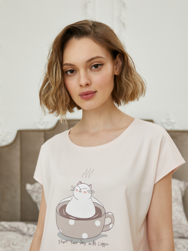 Комплект жен: фуфайка (футболка), шорты Mia Cara AW21WJ341 Morning Coffee пудровый/горошек