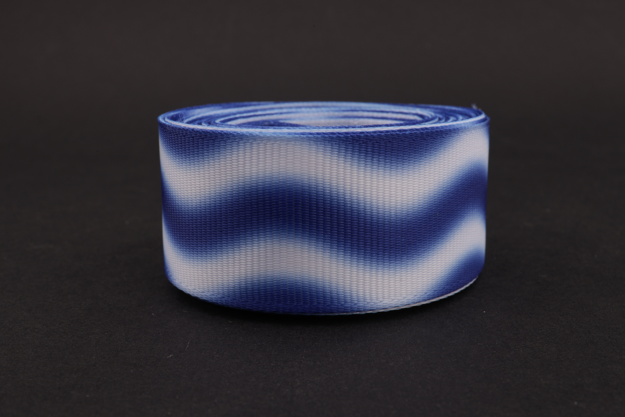 Репсовая лента (бело-синий), градиент 25 мм* 6 ярдов.