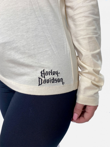 Кремовая женская кофта Harley-Davidson – глубокий вырез, эффектное оформление плеч + брендовые вышивки  №2028