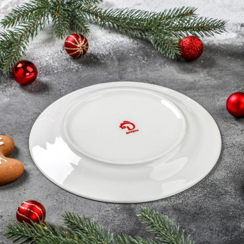 Тарелка десертная Доляна «Рождество», d=20,5 см