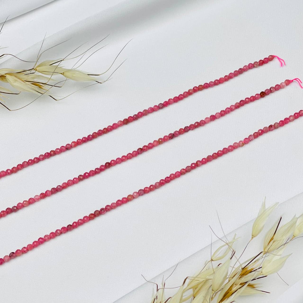 Радуга Самоцветов Бусины для украшения из Родонита