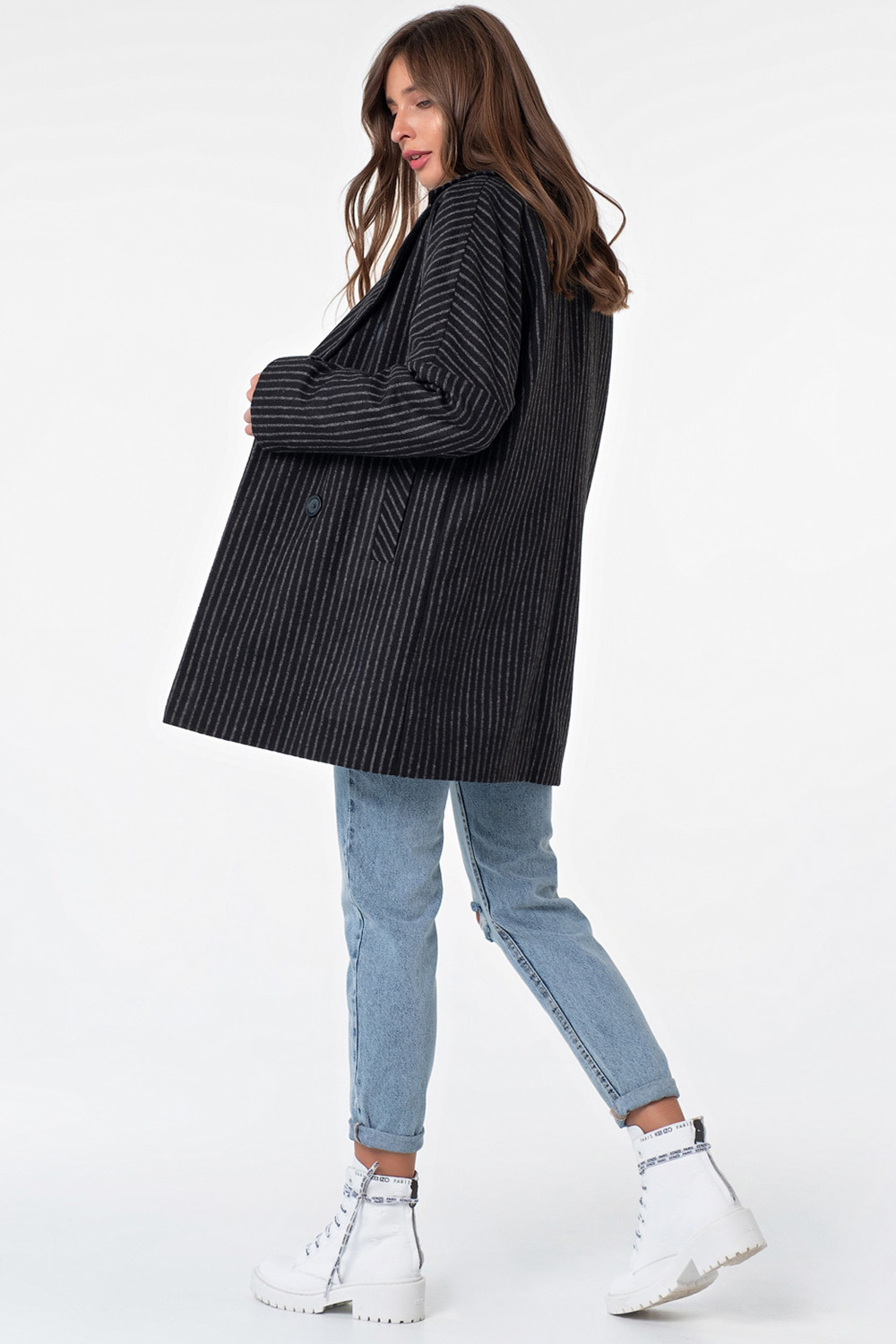 ст. цена4288руб.! Полупальто прямое в полоску черное