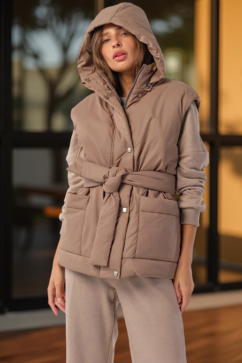 ст. цена2950руб.! Жилет утепленный оверсайз на молнии с капюшоном ореховый