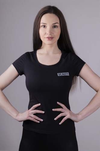 Натали 37, Женская футболка в оригинальном дизайне с рисунком пантеры из пайеток на спине