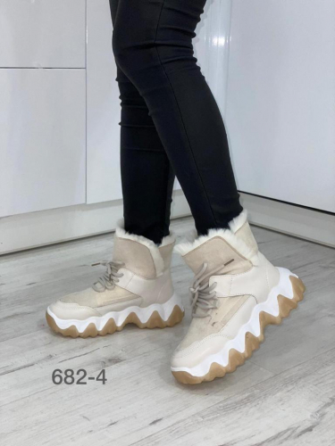 Fashion 682-4 Кроссовки молочн иск велюр+иск кожа, подклад иск мех