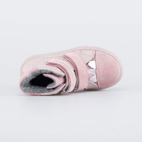 розовый ботинки