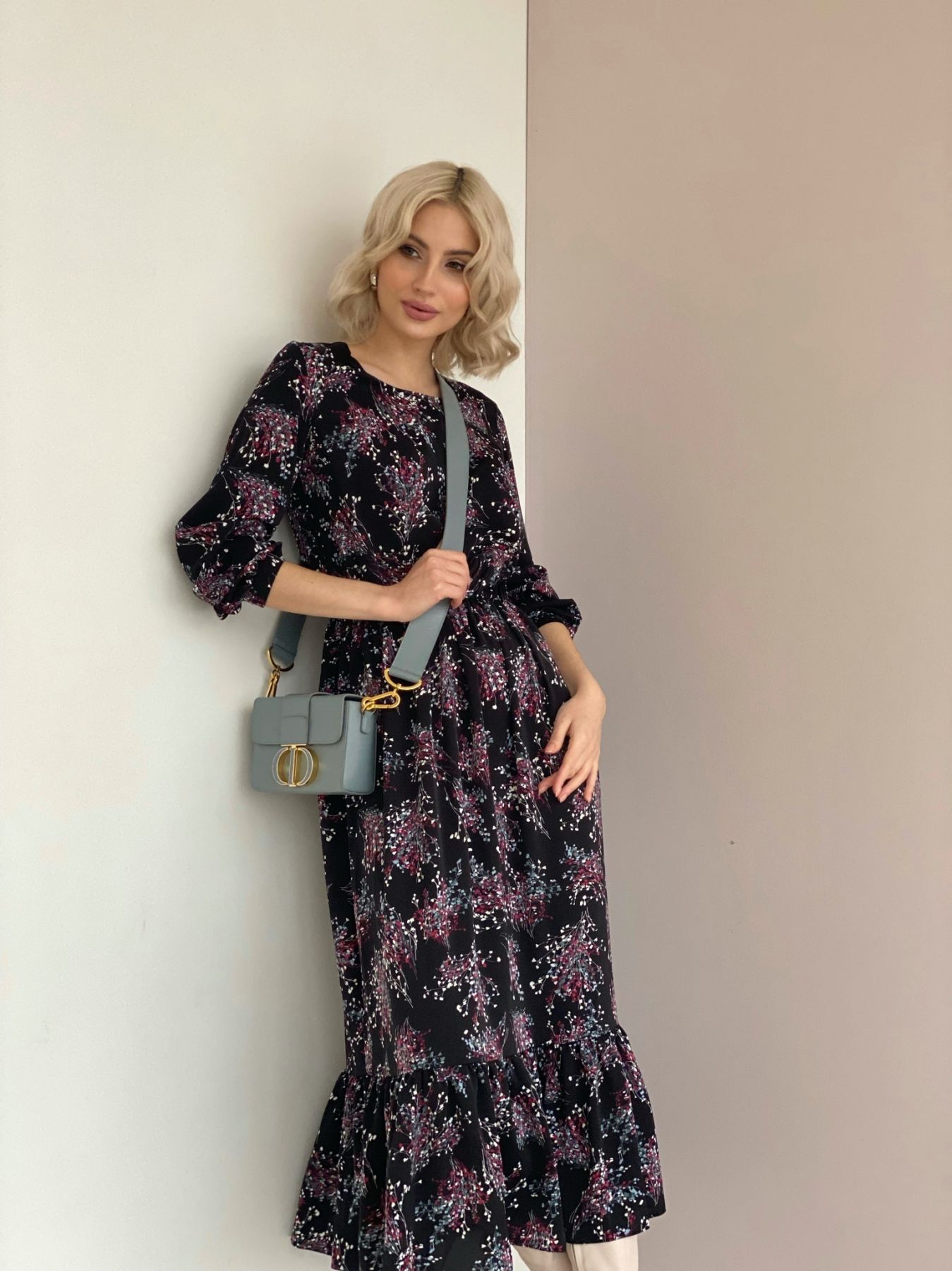 5421 Платье чёрное с букетиками