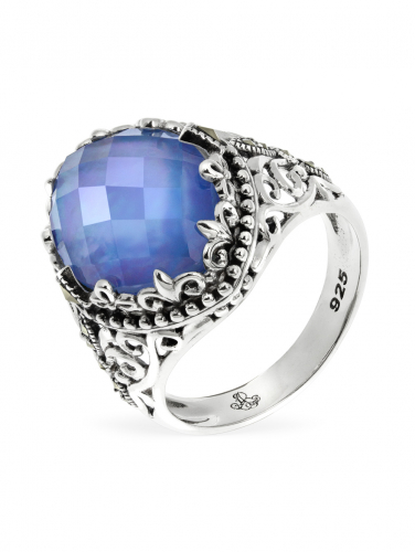 Серебряное кольцо с голубым кварцем, перламутром, марказитами и позолотой