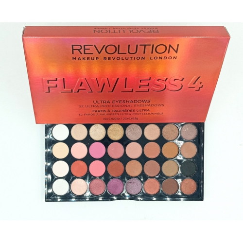 Палетка теней REVOLUTION FLAWLESS4 (13220)