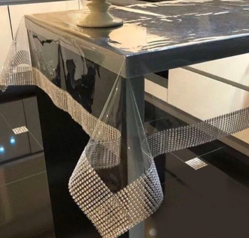 Скатерть на прямоугольный  стол  силиконовая со стразами серебро