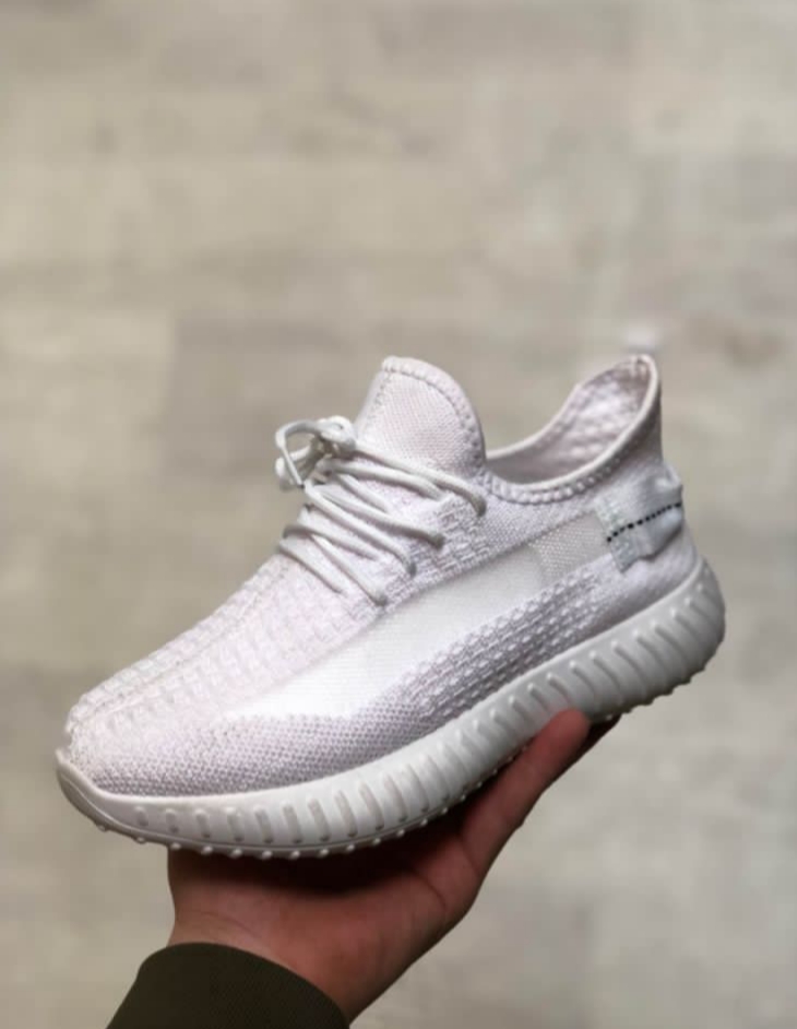 Кроссовки женские !Распродажа. APOJEE