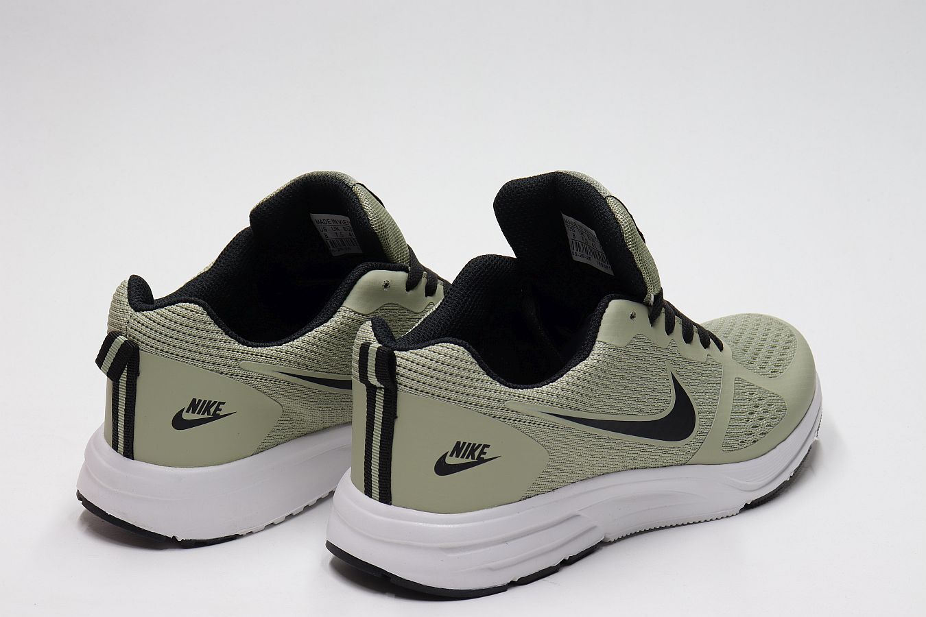 Цена была 1184р.Кроссовки (41-46)р. / шт. A0257/4