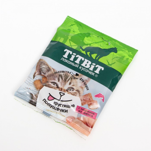 Хрустящие подушечки TitBit для кошек, с паетом из лосося, 30 г