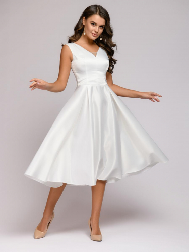 Платье белое длины миди с кружевной вставкой без рукавов
