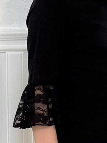 Чёрное платье для девочки с гипюровыми воланами 83531-ДШ22