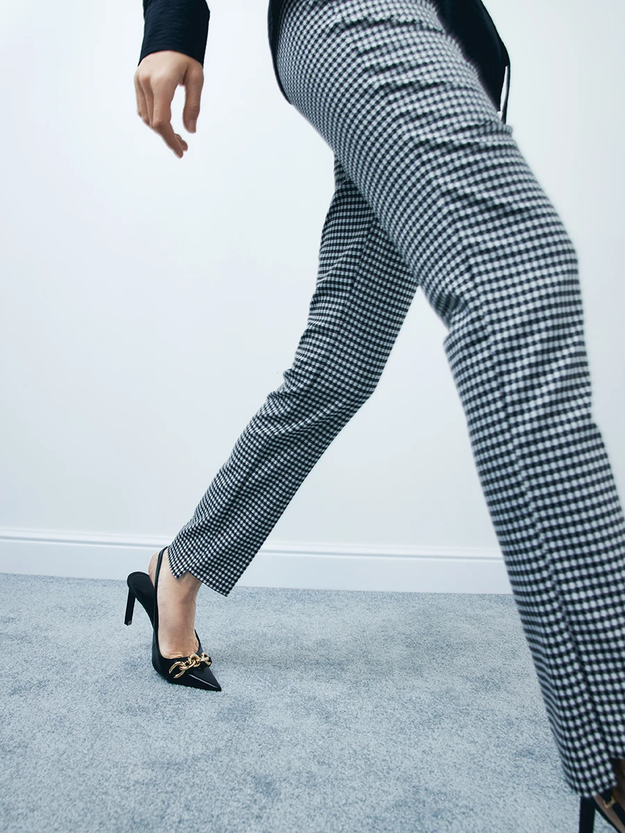 Ст.цена 1590р Брюки в клеточку Черный 15.015.0133.101.1