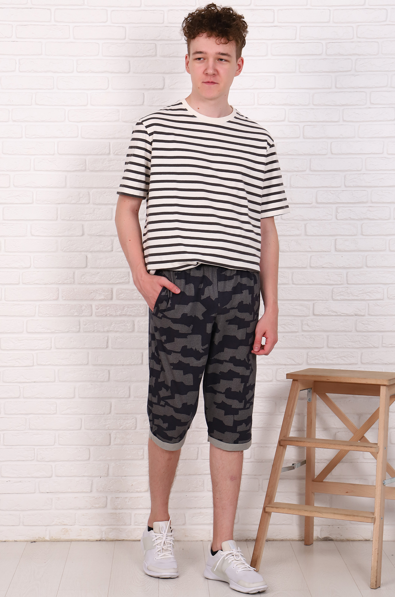 Шорты-бермуды