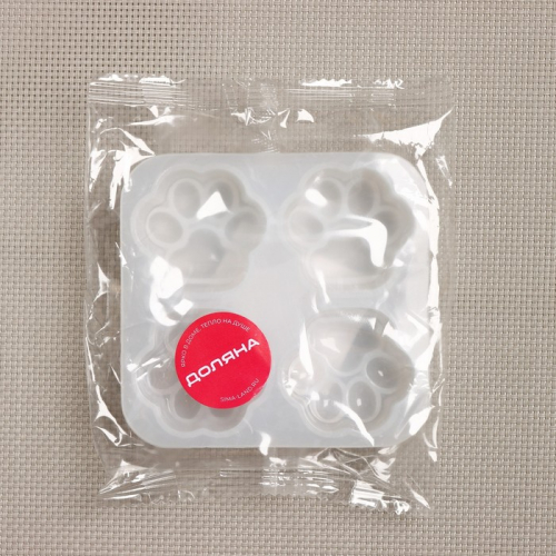 Молд Доляна «Лапки», силикон, 9,5×9×2,5 см, ячейка 4×4 см, цвет белый