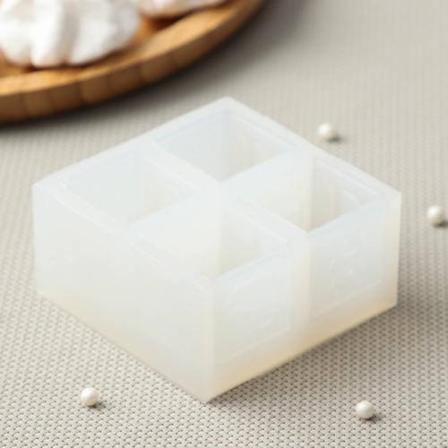 Силиконовая форма «Кубики», 7×7×3,5 см, 3×3×3 см, цвет прозрачный