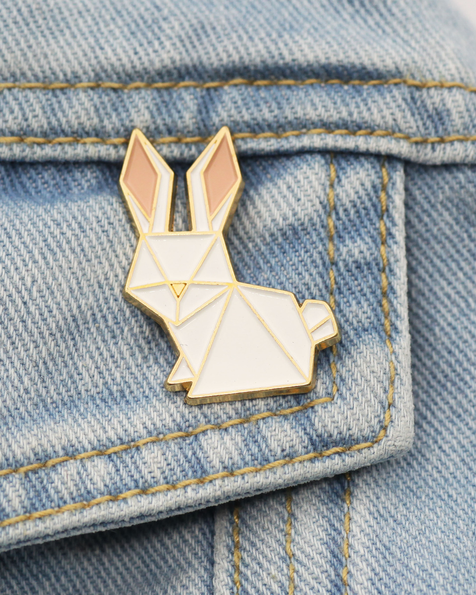 Металлический значок