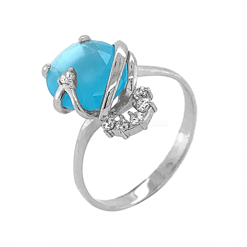 Кольцо из серебра с пл.кварцем цв.лунный голубой и фианитами родированное