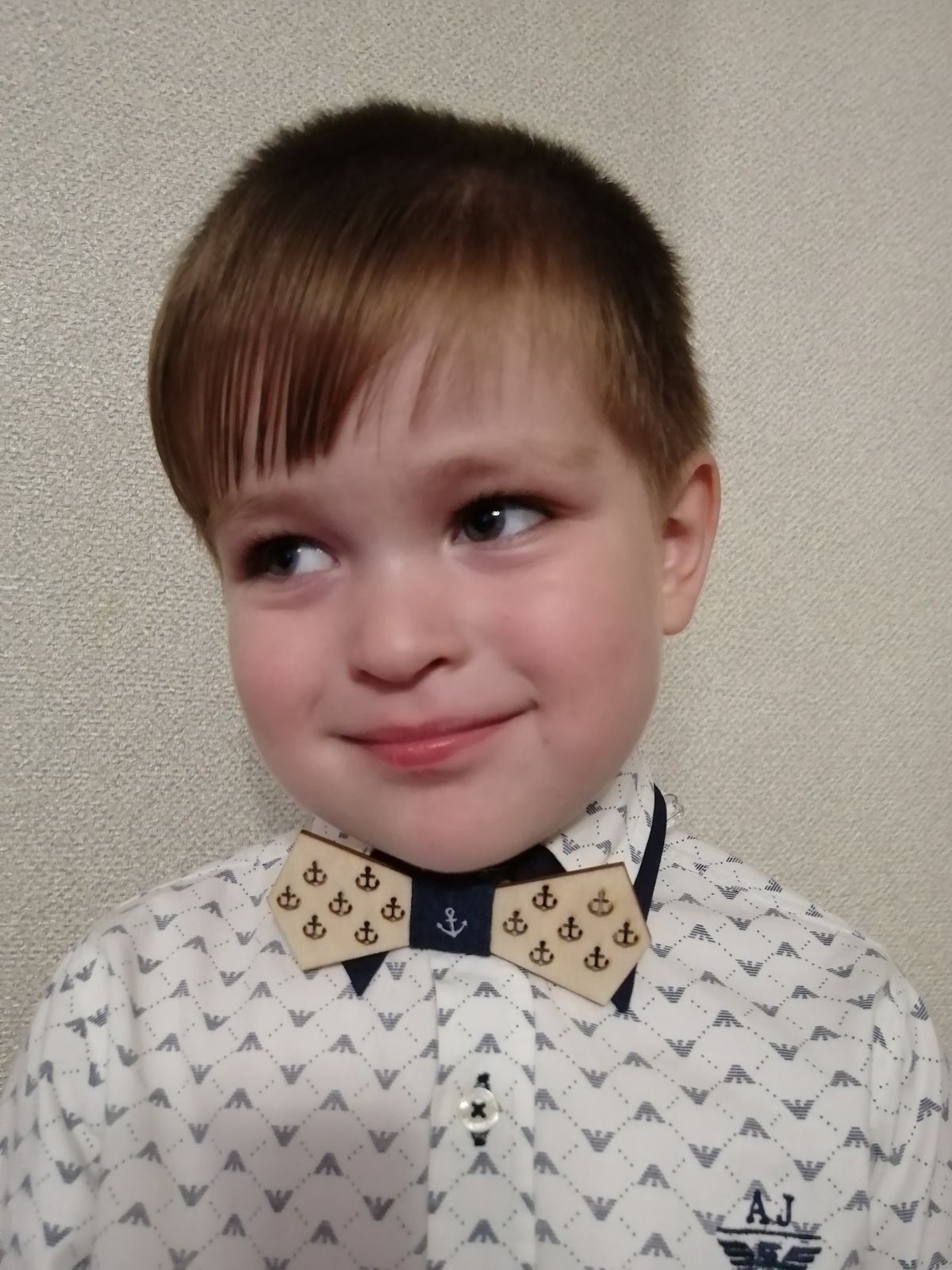 Бабочка из дерева Якоря. В наличии 1 шт.