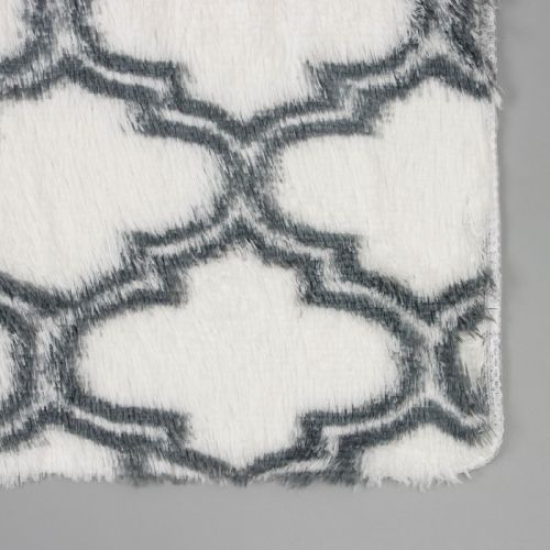 Коврик для ванной Доляна «Пушистик. Вензель», 45×120 см, цвет серо-белый