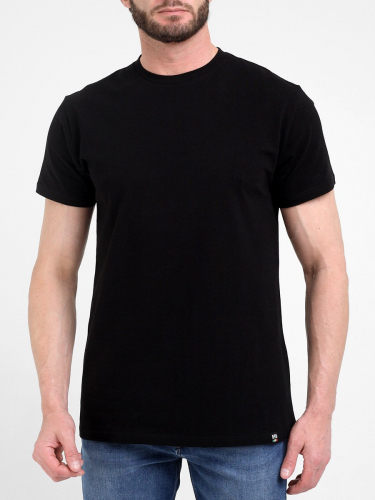 Мужская футболка F5, Slim fit (прилегающий силуэт), O-образный вырез горловины, короткий рукав. Выполнена из  трикотажного полотна стрейч.