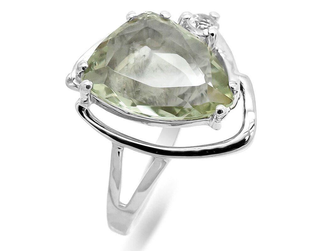 Кольцо из серебра зеленый аметист, Лавара