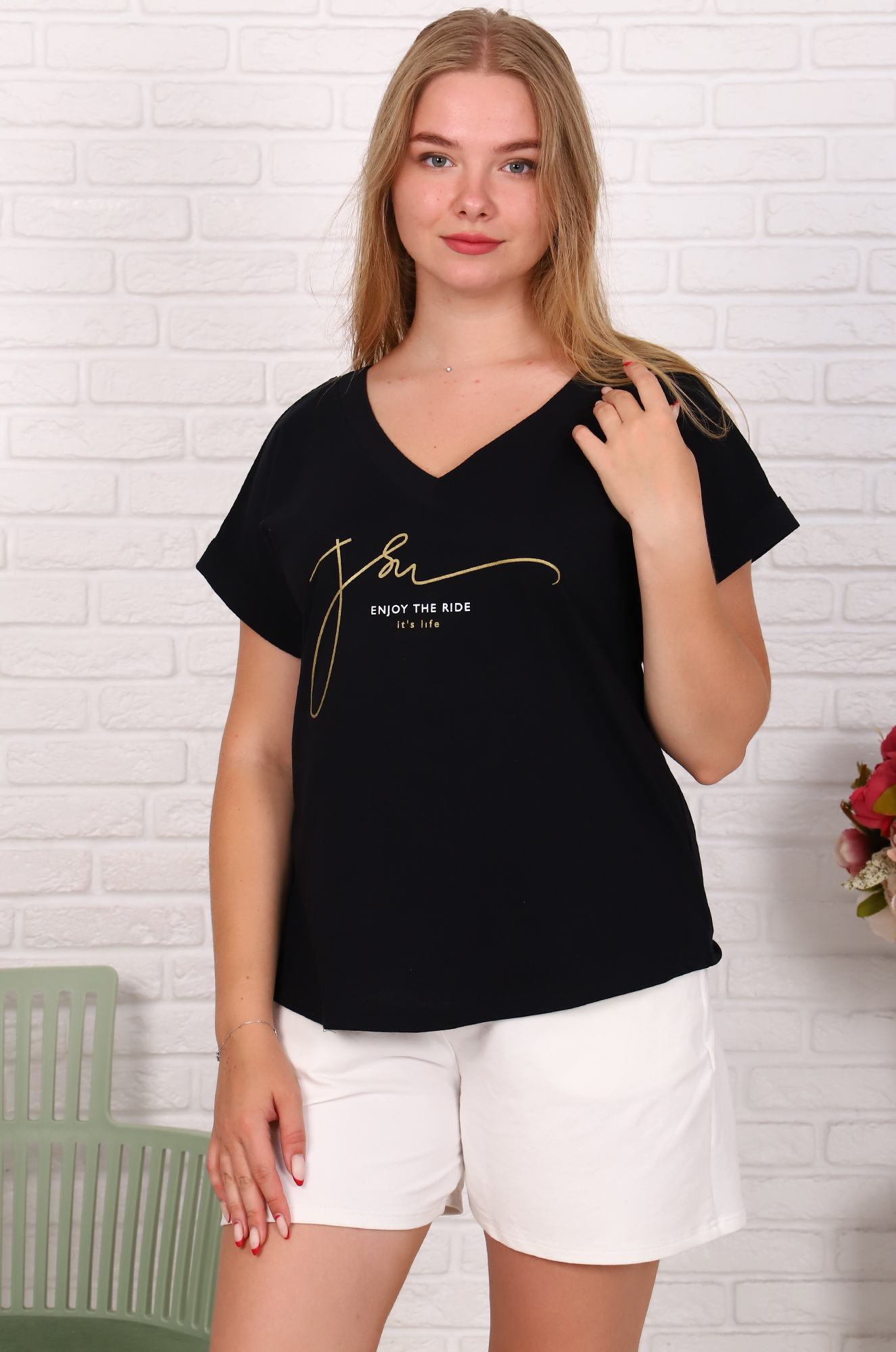 Футболка женская