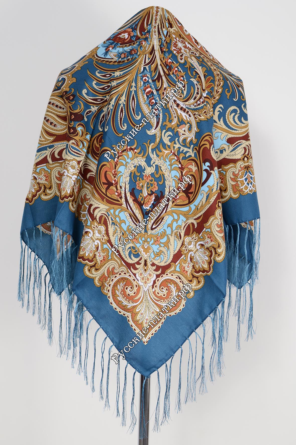 Дорогие платки. Платок с кистями. Узбекский платок. Платок с кисточками. Шелковая шаль с кистями.