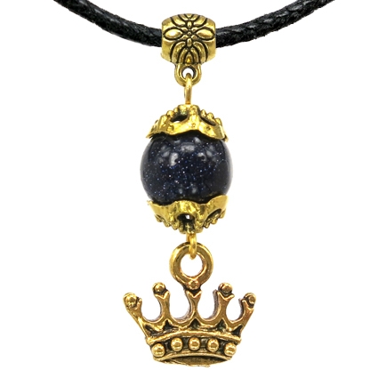 MKA008-1 Амулет На молодость и красоту (корона) с натуральным камнем синий авантюрин, золот.