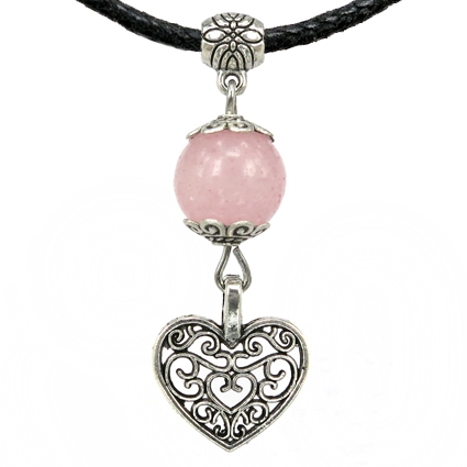 MKA017-2 Амулет На счастье в любви (сердце) с натуральным камнем розовый кварц, серебр.