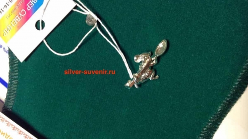 Мышка с ложкой загребушкой. Сувенир серебро. 