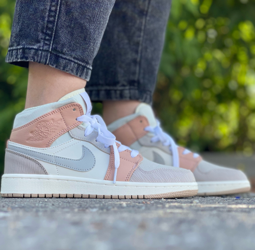 Женские Кроссовки ni*-2 копия