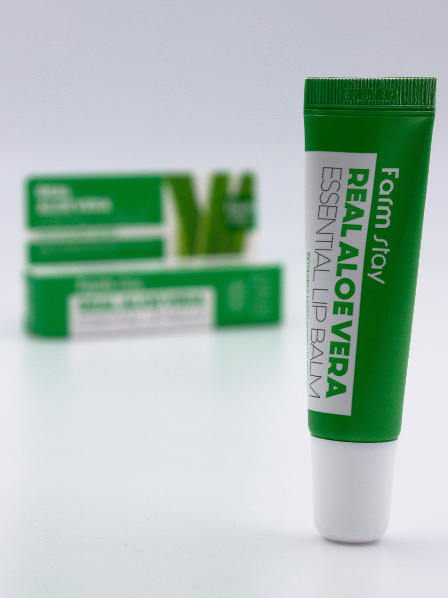 FARMSTAY - БАЛЬЗАМ ДЛЯ ГУБ С ЭКСТРАКТОМ АЛОЭ ALOE VERA ESSENTIAL LIP BALM, 10 ML