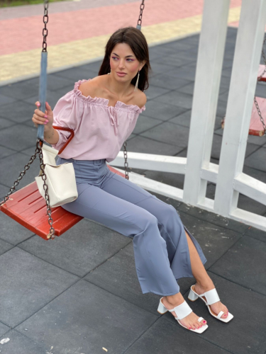 6878 Блуза с вырезом 