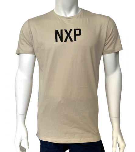 Бежевая мужская футболка NXP с черными надписями на груди и спине  №601