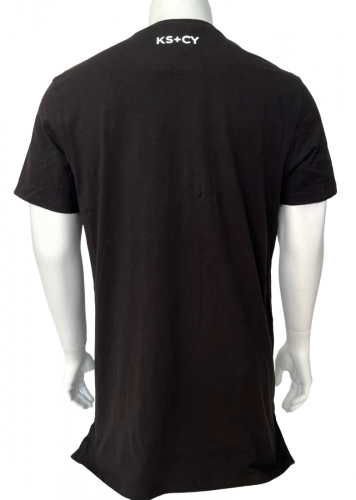 Мужская черная футболка NOMADIC с цветным принтом на груди  №566