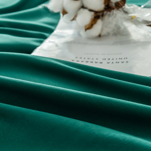 Комплект постельного белья Однотонный Сатин Вышивка на резинке CHR049