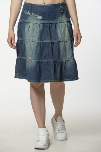Джинсовая юбка с оборками и декоративными пайетками - Dateless