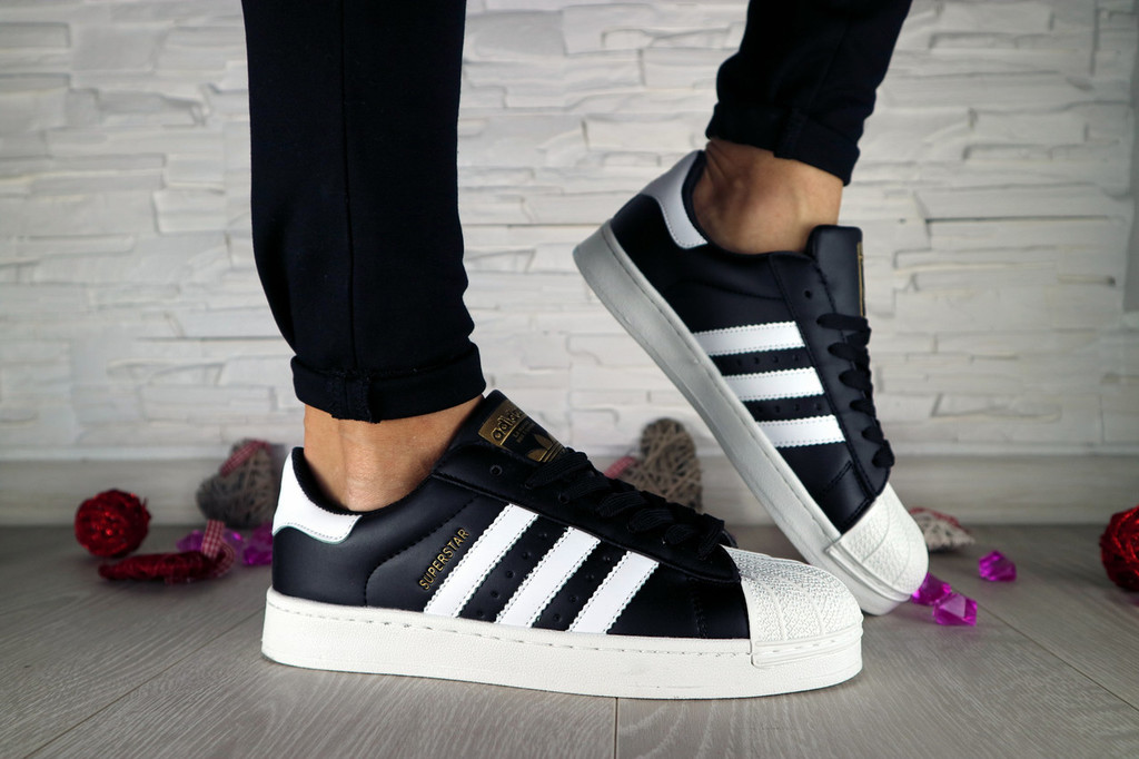 Adidas Superstar