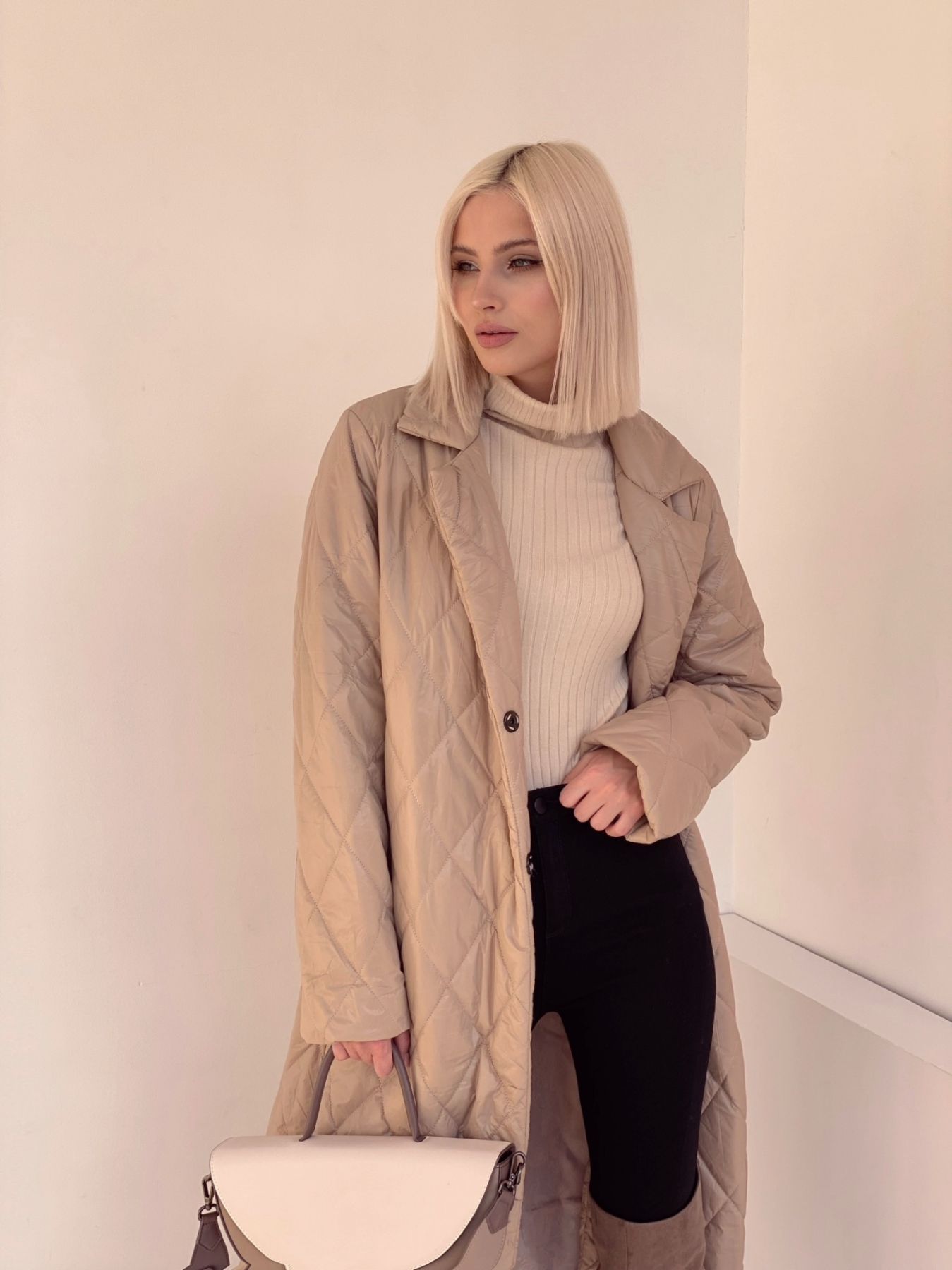 4884 Стеганое демисезонное пальто
