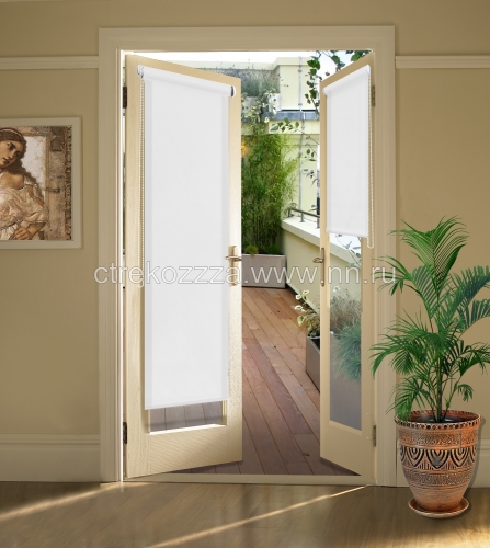 от 785 р.  Рулонная штора (миниролло) светонепроницаемая для балконной двери LUX цвет белый