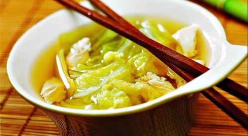 капуста китайская. суп с курицей и капустой пак чой