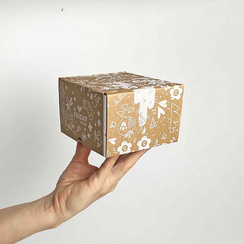 Подарочная коробка маленькая на 1-3 пары (дизайн может измениться)