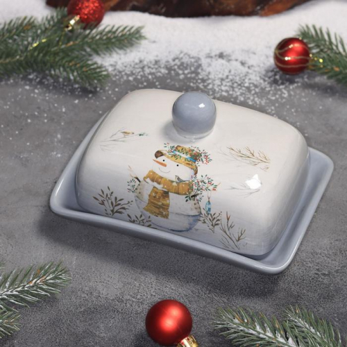 Маслёнка Доляна «Рождественский снеговик», 16×12×8 см, цвет серый и белый